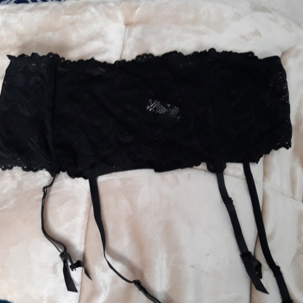 Garter belt